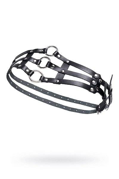 Черный кожаный пояс с кольцами