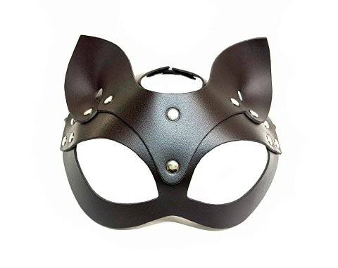 Эффектная маска кошки с ушками