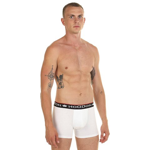 Белые мужские трусы-боксеры с пришивной брендированной резинкой