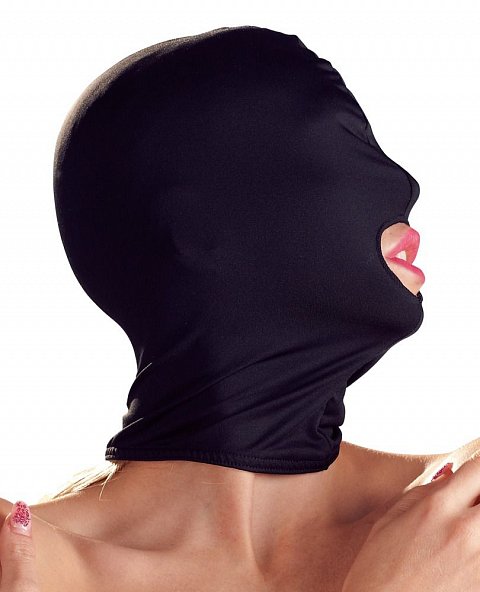 Черная закрытая маска с отверстием для рта